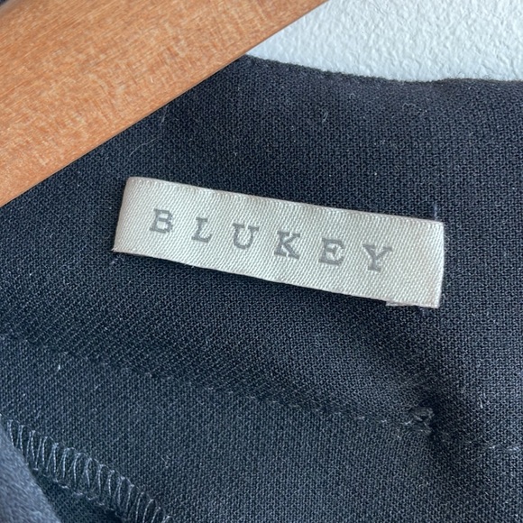 NWOT Blukey Black Mod Funnel Neck Dress with Pockets Size Small - Picture 4 of 7
